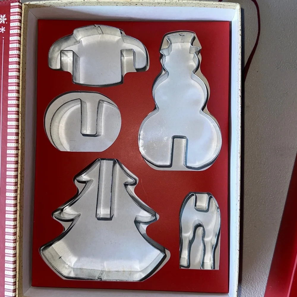 Williams-Sonoma 3-D Holiday Storybook Cookie Cutters